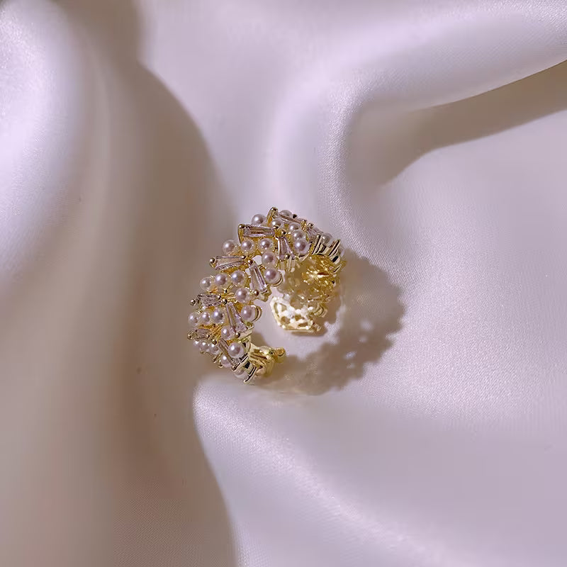 Quinn™ | Pearl Leaf Ring