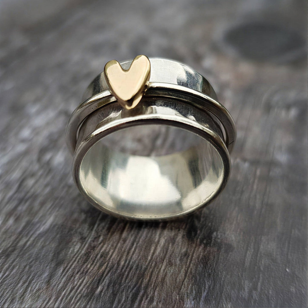 Alba™ | Golden Heart Ring