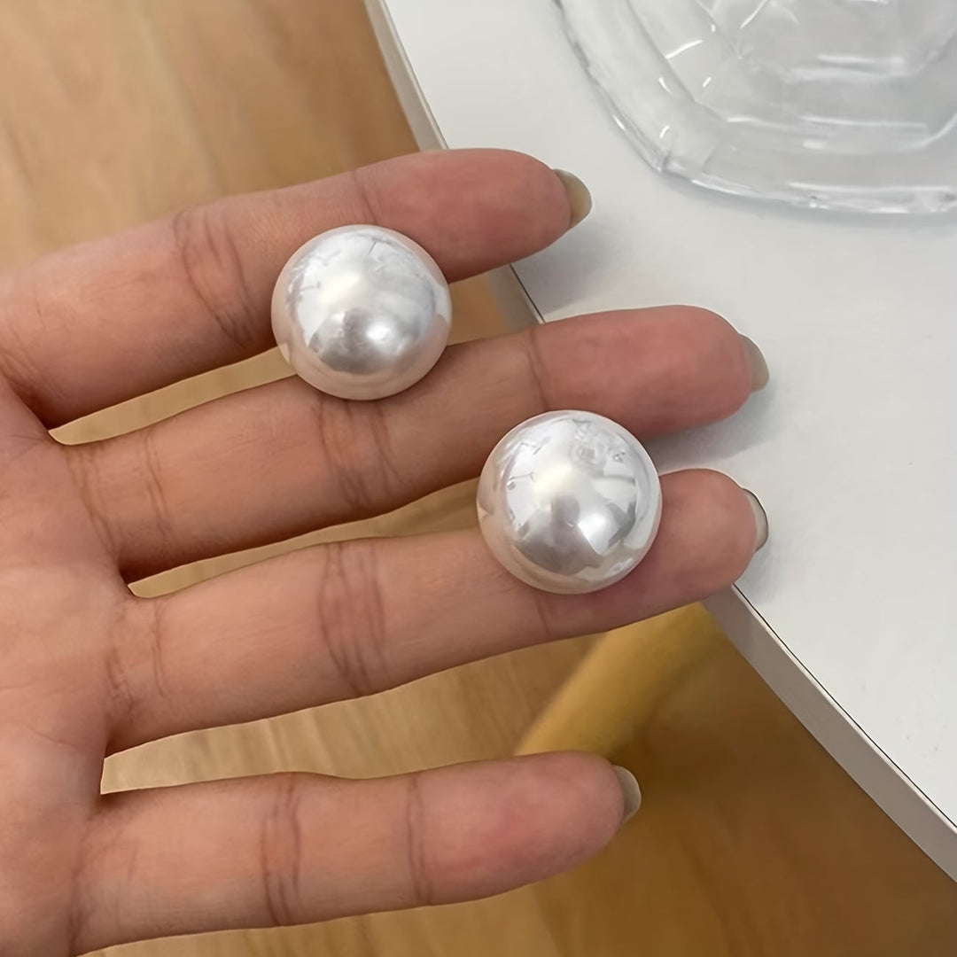 Kaia™ | Statement Pearl Stud Earrings