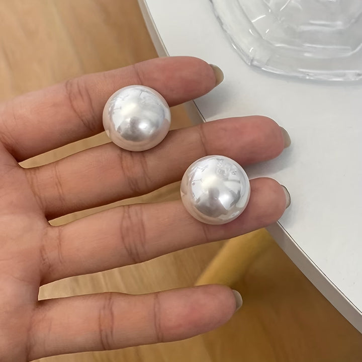Kaia™ | Statement Pearl Stud Earrings