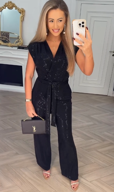 Plain jumpsuit with tie detail