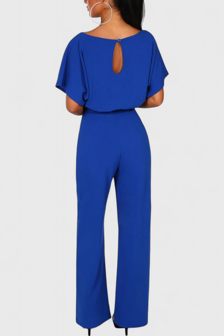 Evie Mono Chic in Fluid Silhouette
