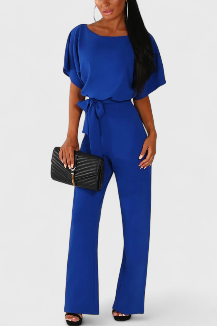 Evie Mono Chic in Fluid Silhouette