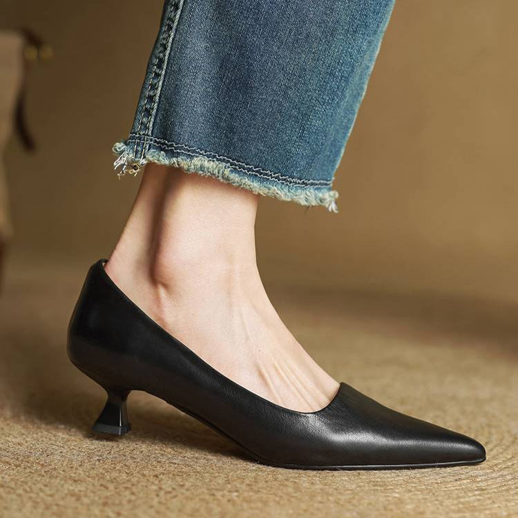 Sarah™ | Pointed-Toe Leather Pumps
