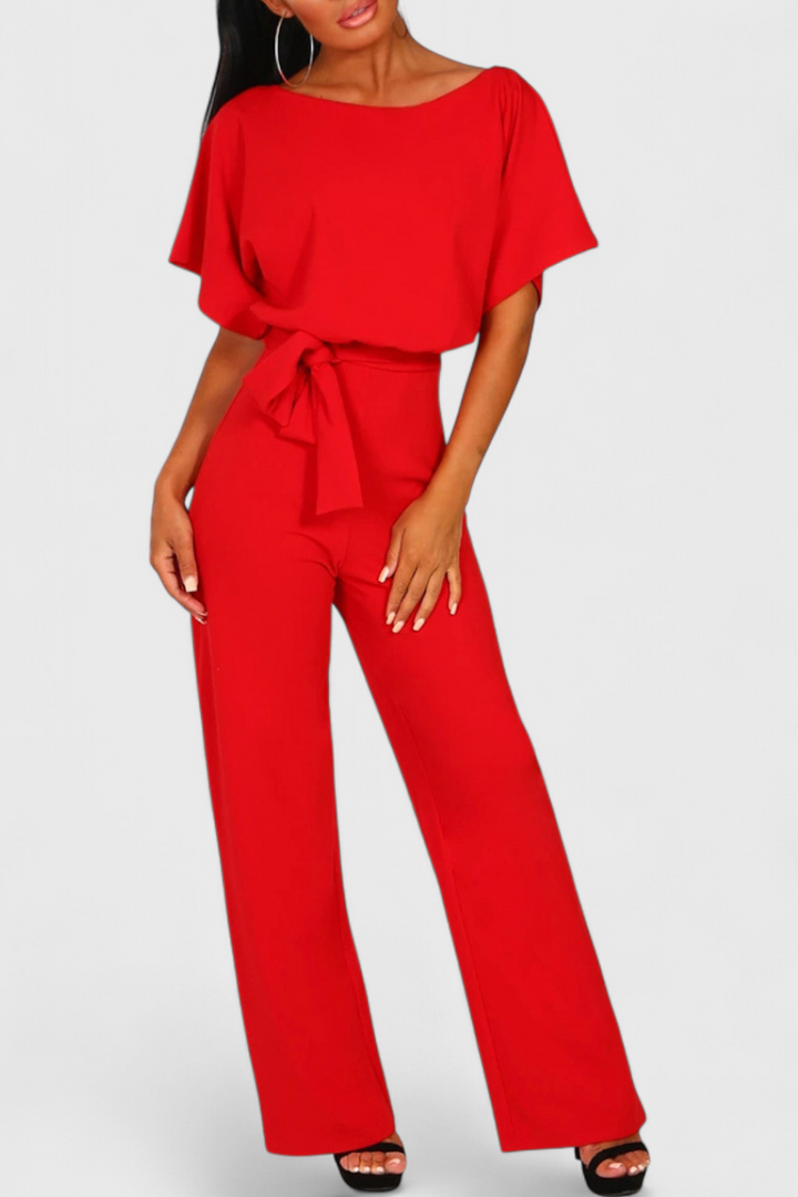 Evie Mono Chic in Fluid Silhouette