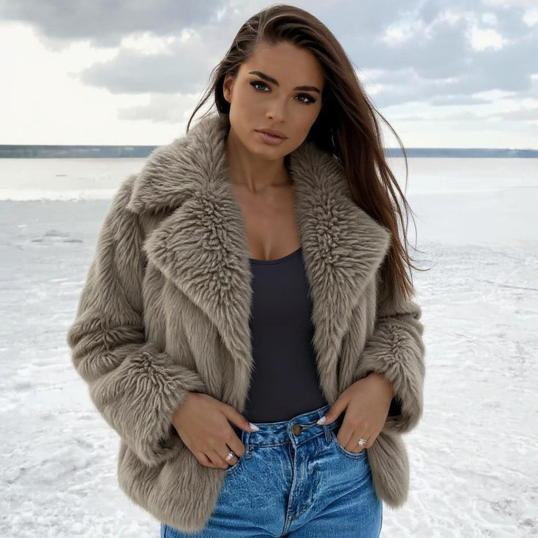 Luna - Furrcoat