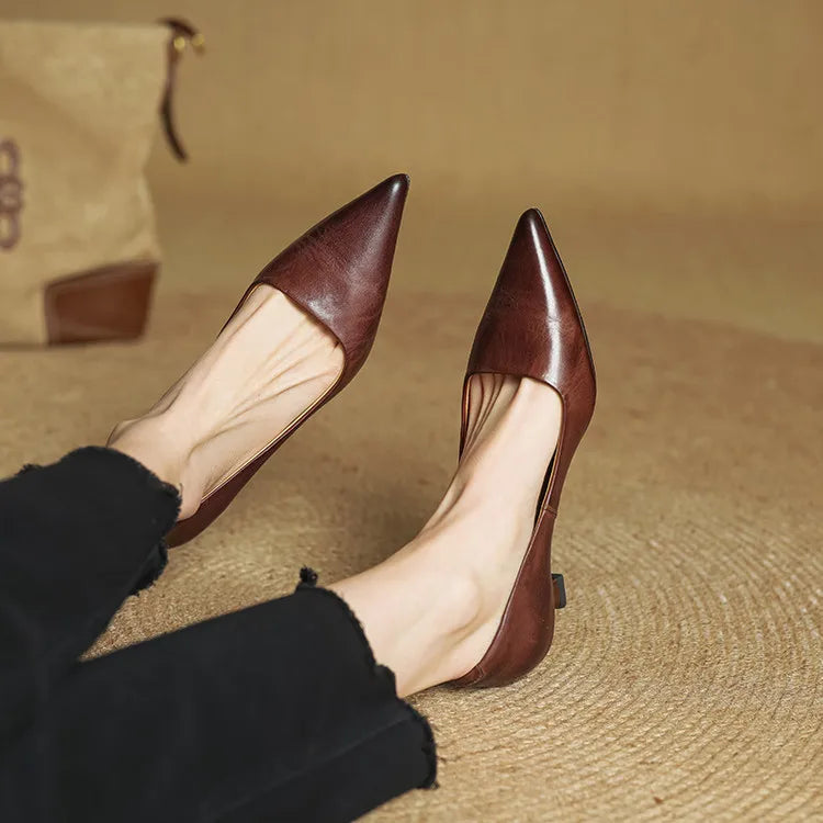 Sarah™ | Pointed-Toe Leather Pumps