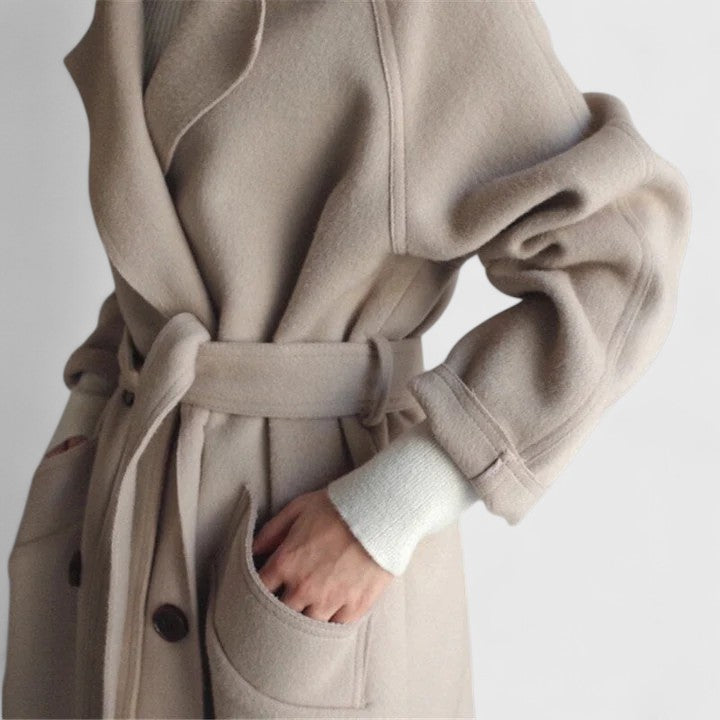 Lana - Classic Elegant Coat