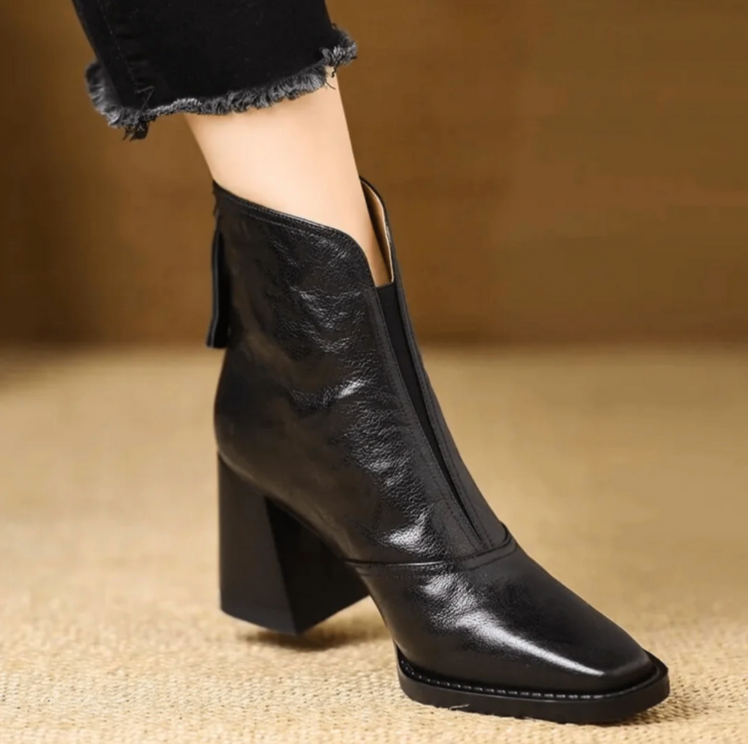 Lyla™ | Elegant Slip-On Boots