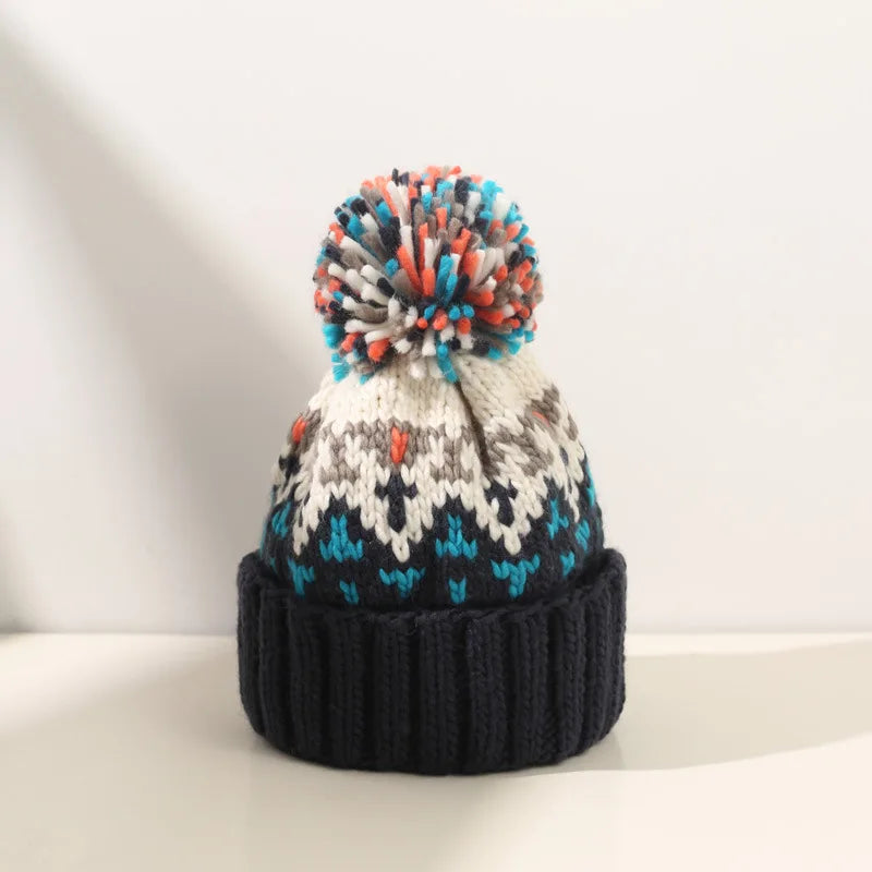Tamara™ | Cosy Snowflake Pom Beanie
