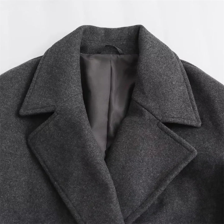 Sarah - Warm winter coat with an elegant design