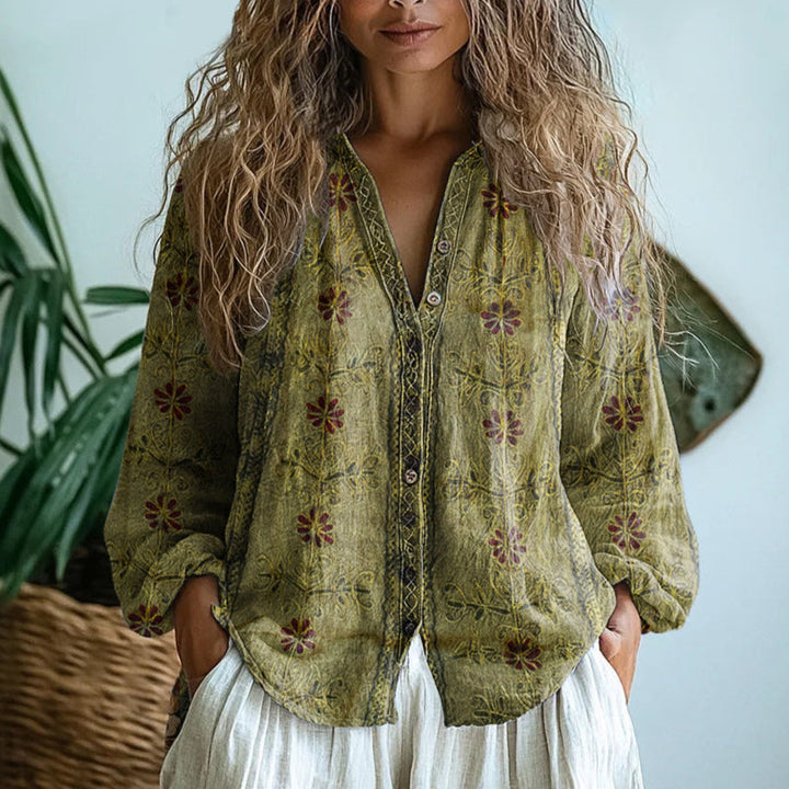 Brianna | Chic Vintage Floral Blouse