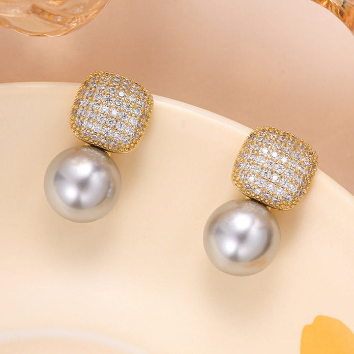 Eliza™ | Statement Pearl Earrings