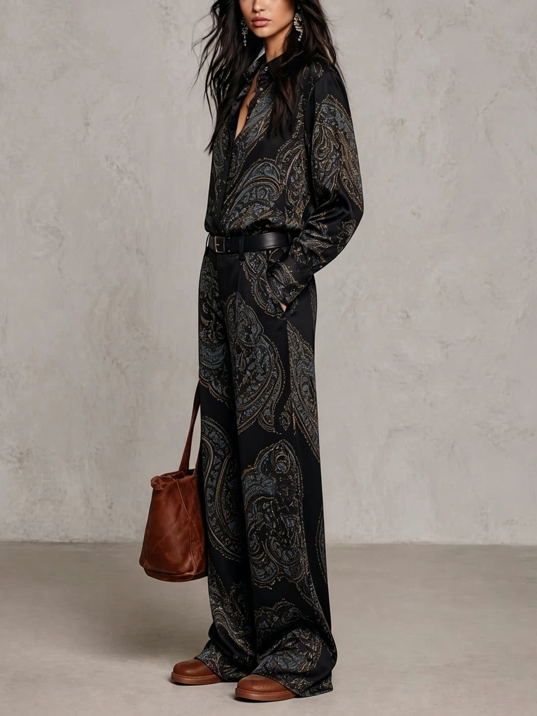 Jessamira - Two-Piece Silk Ensemble with Paisley Pattern