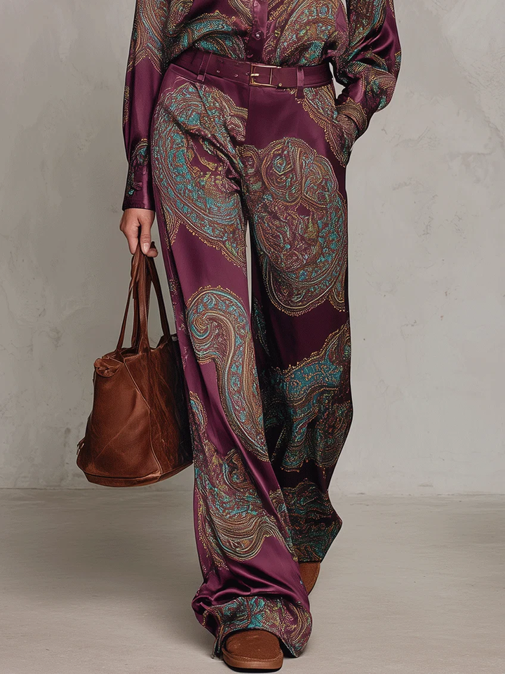 Jessamira - Two-Piece Silk Ensemble with Paisley Pattern