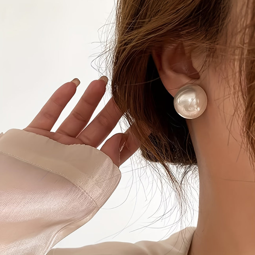 Kaia™ | Statement Pearl Stud Earrings