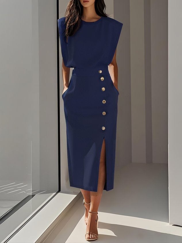 Malene™ | Solid Midi Dress with Button Slit and Round Neckline