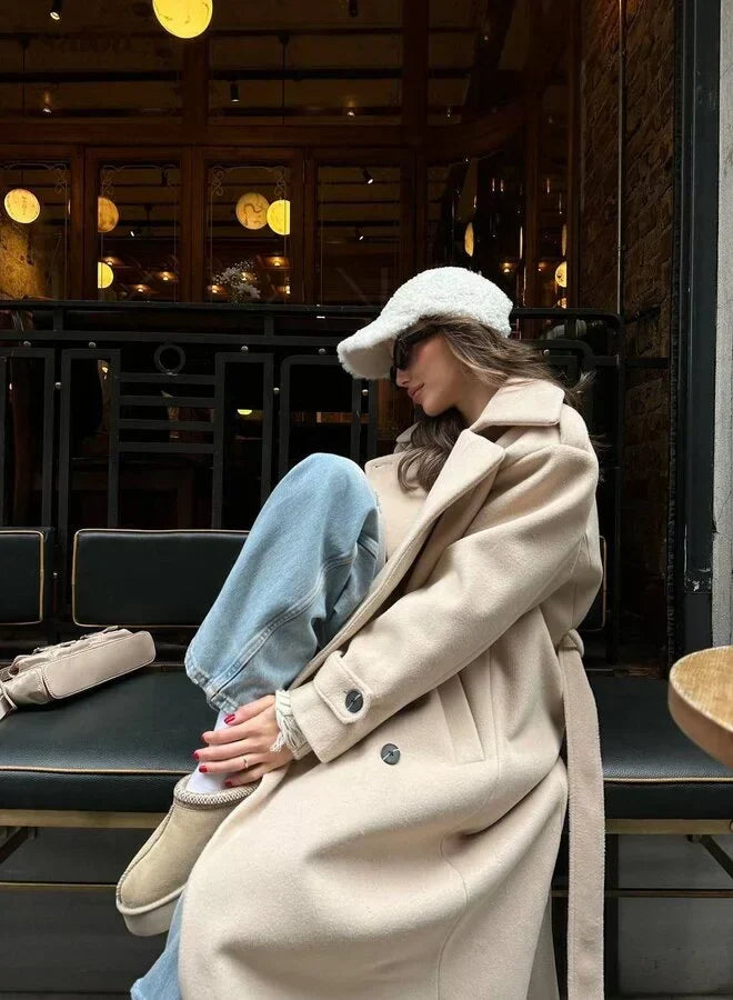 Sarah - Warm winter coat with an elegant design