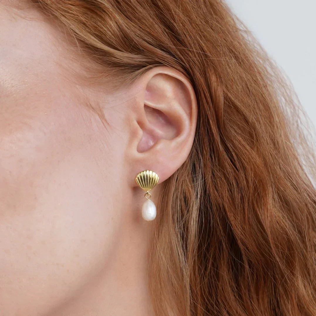 Valentina™ | Gold Shell Pearl Earrings