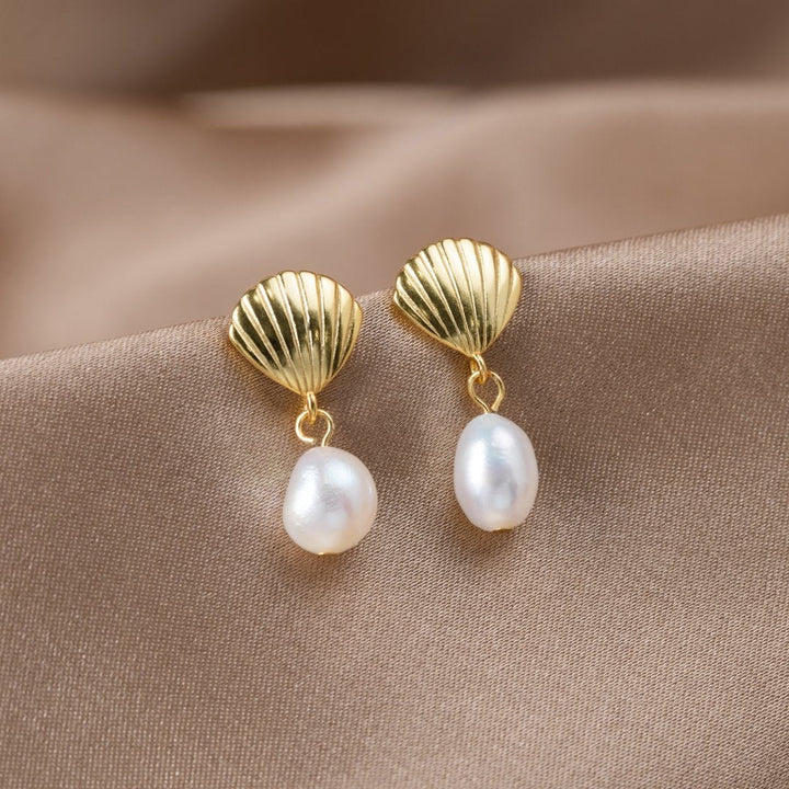 Valentina™ | Gold Shell Pearl Earrings